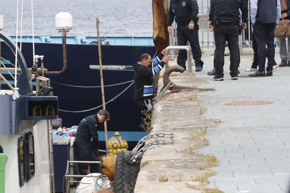 Llega a Vigo el Gure Leire, el narcobarco apresado con 2.500 kilos de cocaína