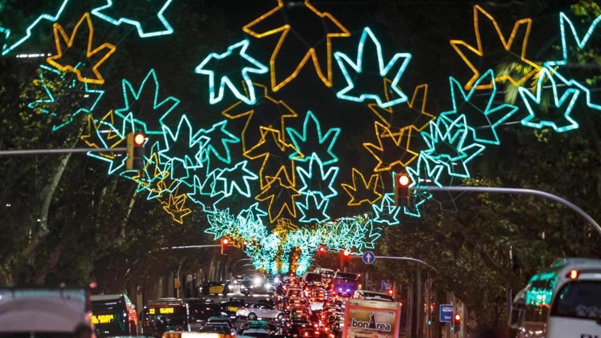 Este es el horario del encendido de luces de Navidad en Barcelona