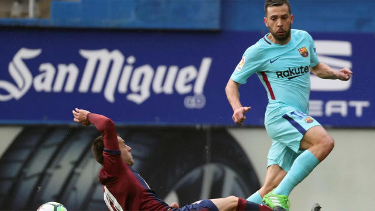 ¡Jordi Bala tardó solo 14 segundos en cruzar el campo antes de marcar!