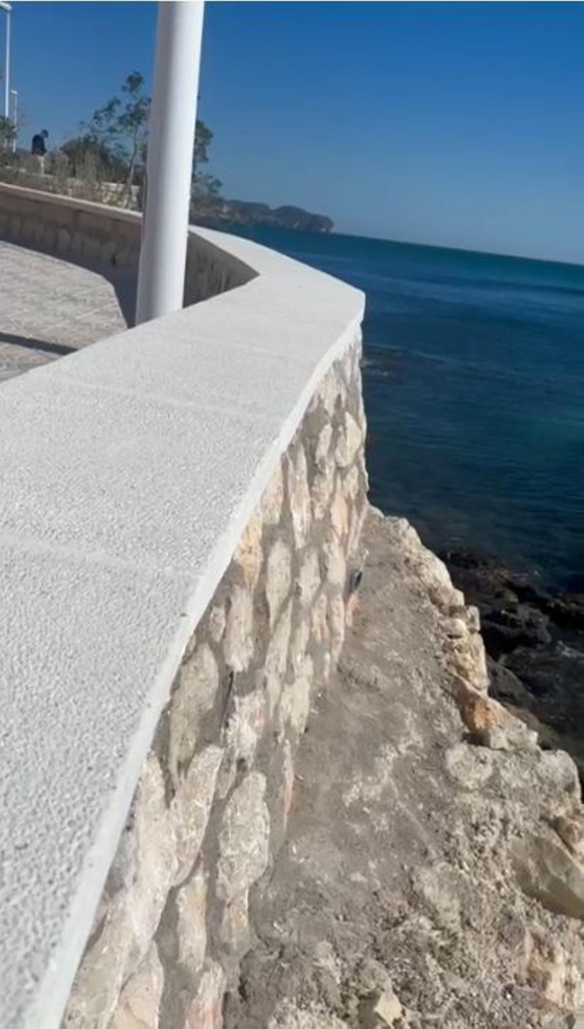 El tramo reconstruido de muro