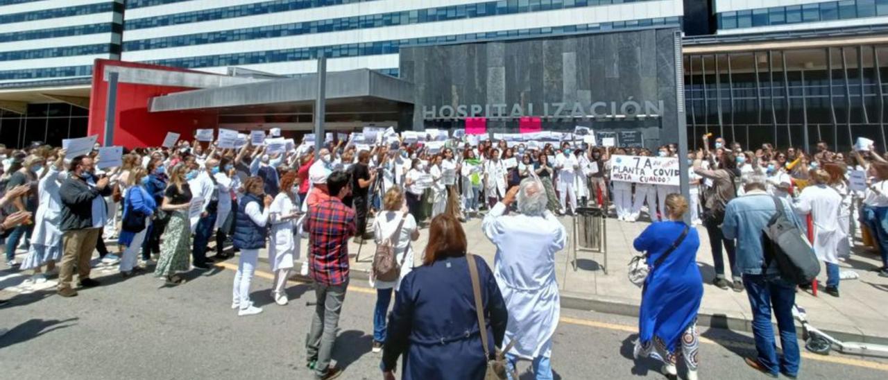 Protesta del personal del HUCA, el pasado 26 de mayo.