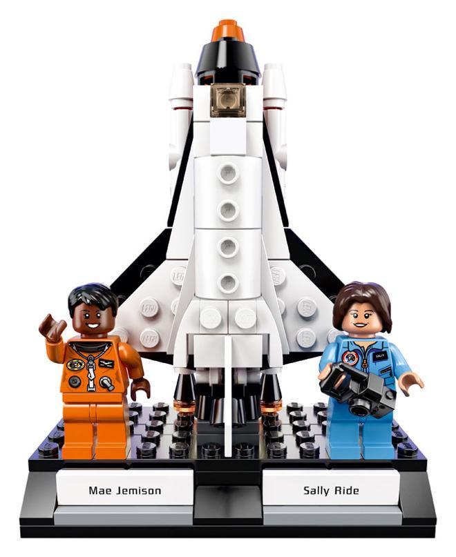 Sally Ride y Mae Jemison, de la NASA, en Lego