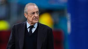 Florentino va baixar al vestidor a Múnic: "Una temporada en blanc és un fracàs al Real Madrid. Dues és intolerable"