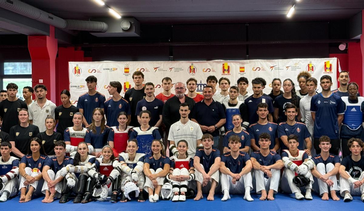 El Training Camp Taekwondo reúne a 80 deportistas de 9 países en La Nucía.