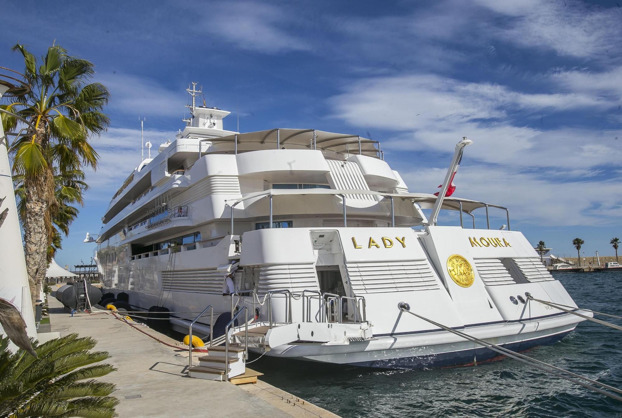 Lady Moura: el yate de las Mil y una Noches fondea en Alicante