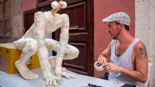 Els secrets dels cinc carrers de les festes de Gràcia que es vestiran de Tolkien: «Cada una ha treballat a la seva manera»