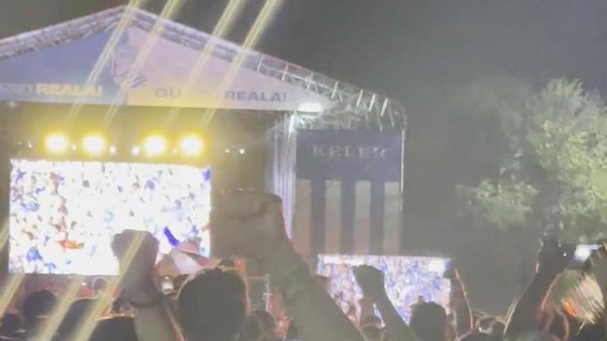 Euforia en la 'FanZone' de la Real Sociedad con el gol de Oyarzabal