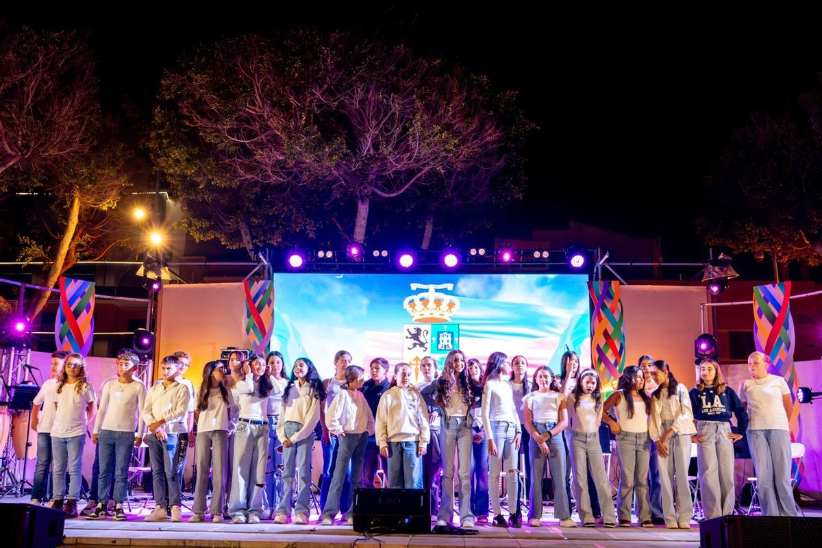 El Tablero abre sus fiestas con un emotivo pregón dedicado a la historia de sus escuelas