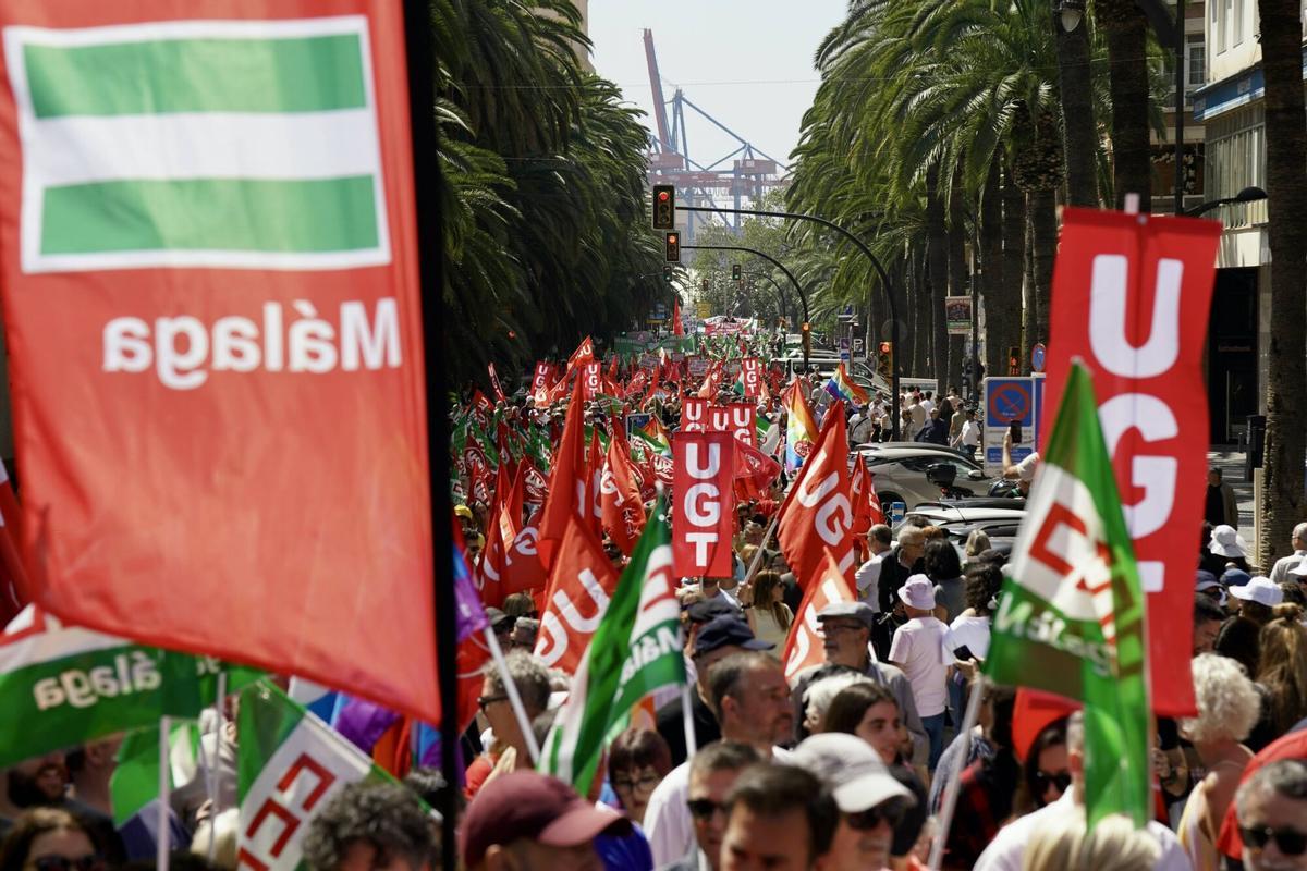 Manifestación del 1 de Mayo por las calles de la capital Manifestación del 1 de Mayo por las calles de la capital