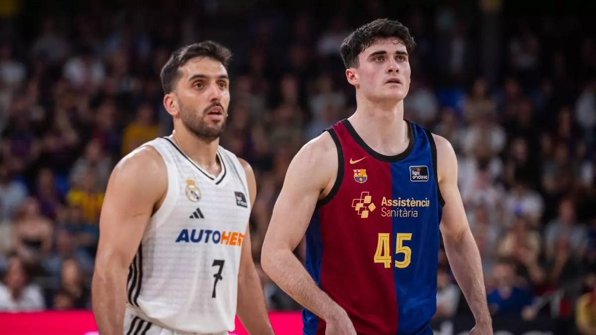 As赤 est芍 el vestuario del Bar?a de basket antes de la semana m芍s importante de la temporada