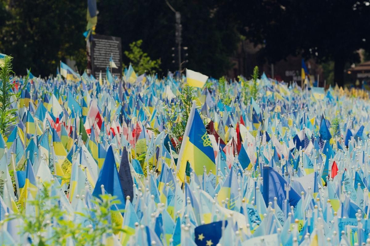 Els ucraïnesos, decidits a continuar lluitant quan es compleixen 500 dies de l’inici de la invasió