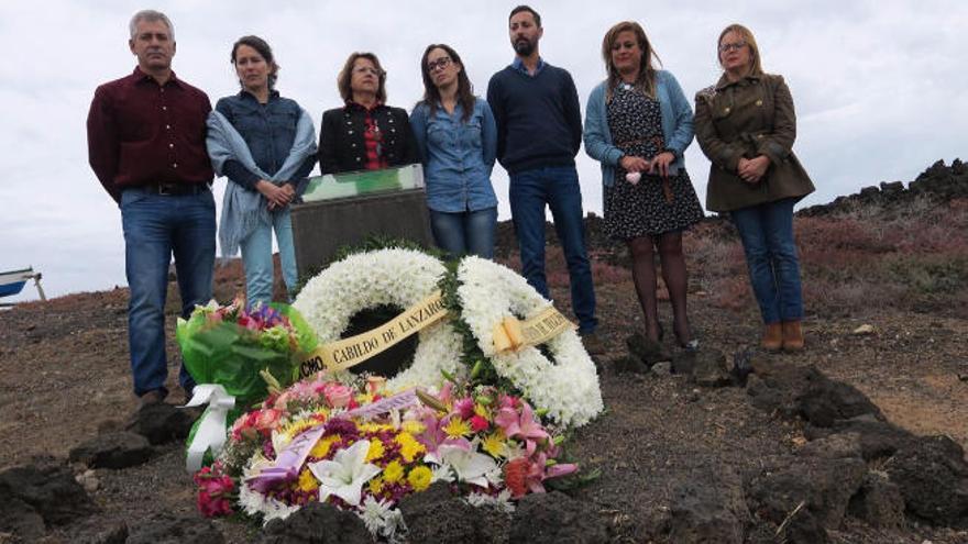 Homenaje ayer a los inmigrantes fallecidos en Los Cocoteros.