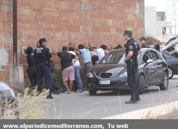 GALERÍA DE FOTOS - Espectacular redada policial en el barrio la Unión