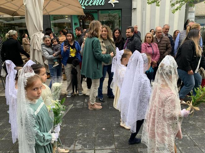 Las imágenes de la procesión de La Burrina de Las Carmelitas de Cáceres en Semana Santa 2025