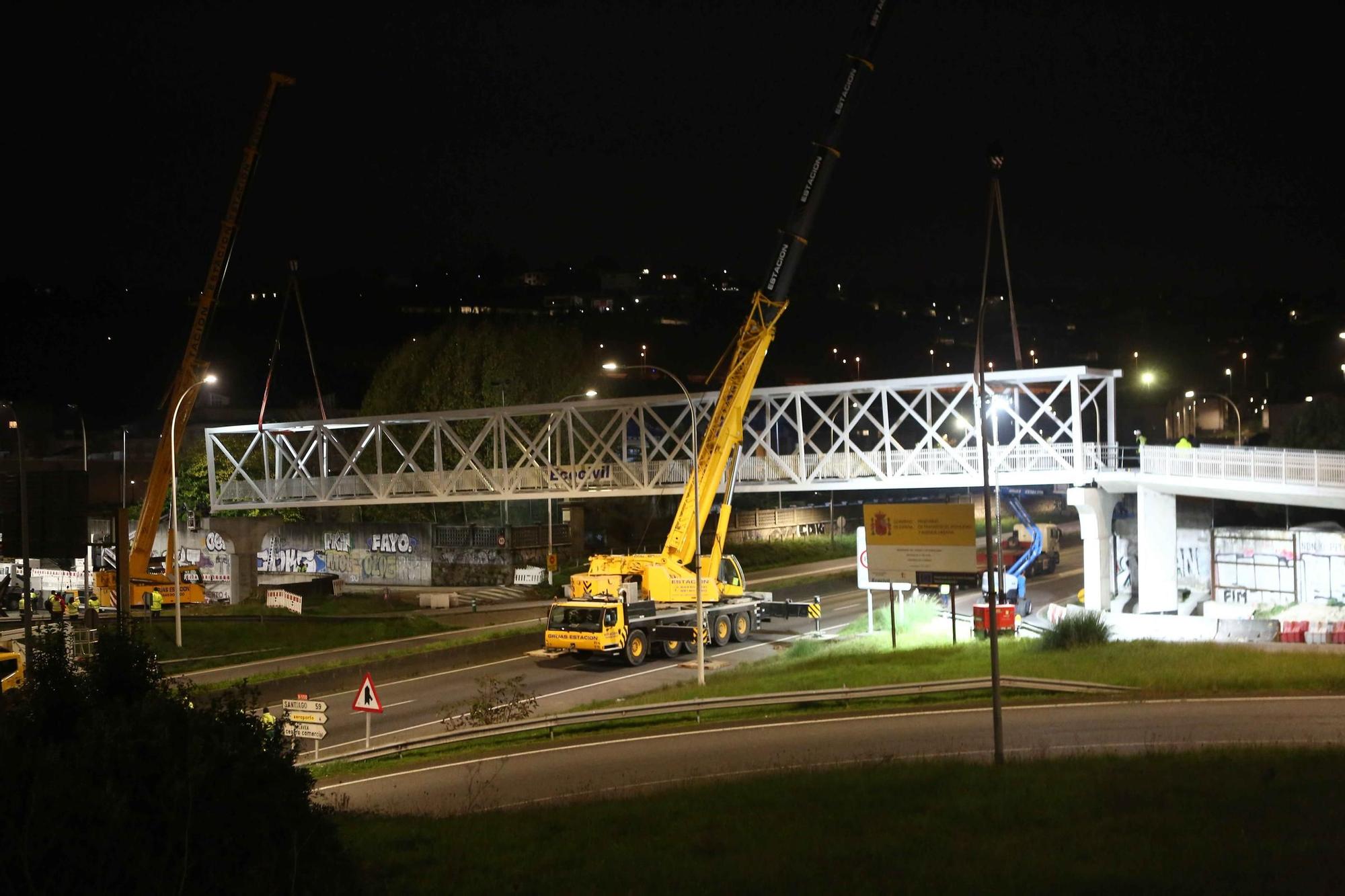 Corte de tráfico nocturno en Alfonso Molina para la instalación de la pasarela de Pedralonga