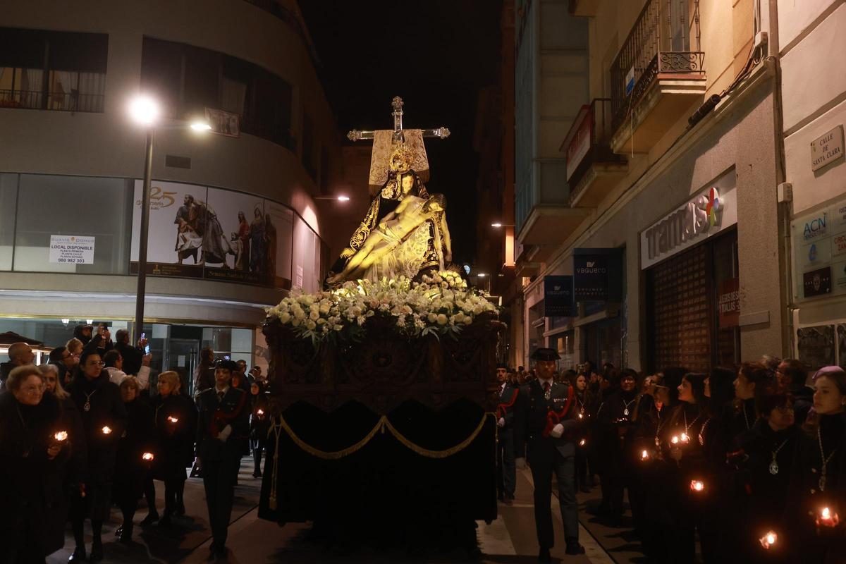 GALERÍA | Las imágenes de los momentos más emotivos de la procesión de Nuestra Madre de las Angustias este Viernes Santo en Zamora