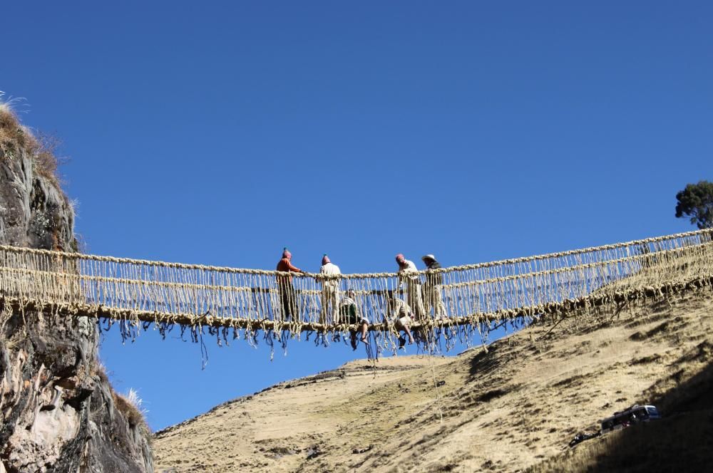 Perú - Conocimientos tecnicas y rituales vinculados a la renovación anual del puente Qeswachaka.