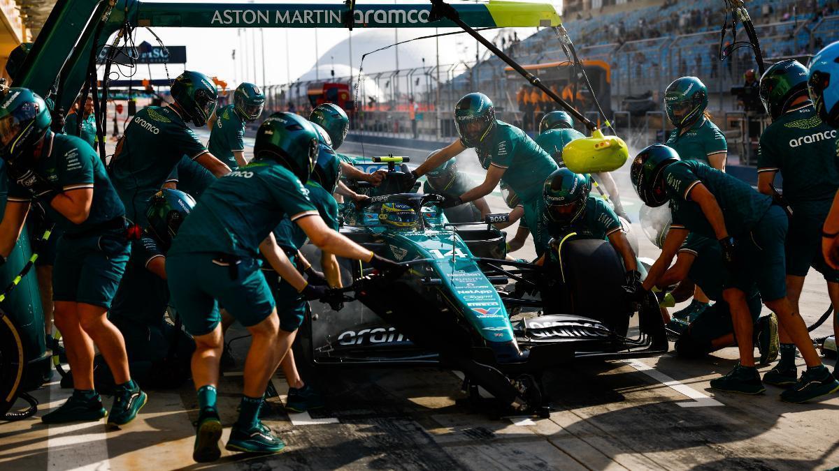 Pitstop de Fernando Alonso en Aston Martin.