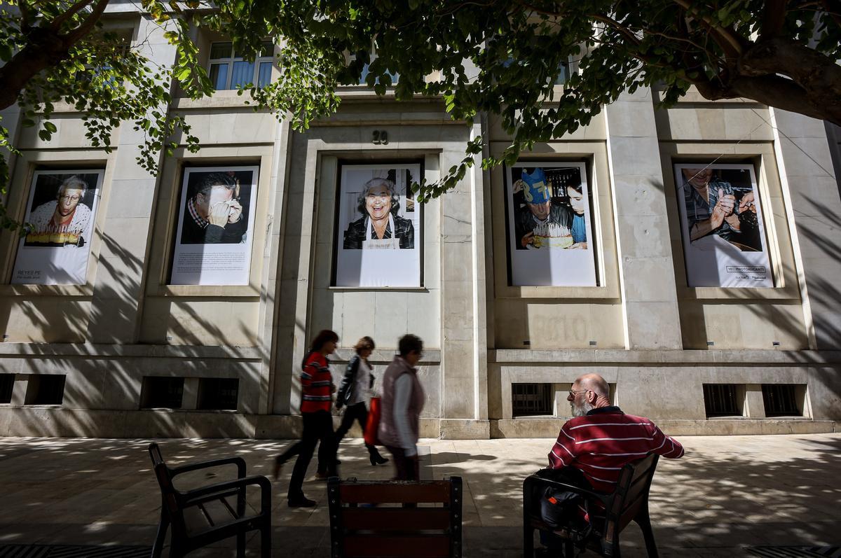 Fotografías de Reyes Pe (&quot;Per Molts Anys&quot;) en la Casa de la Festa de Alicante