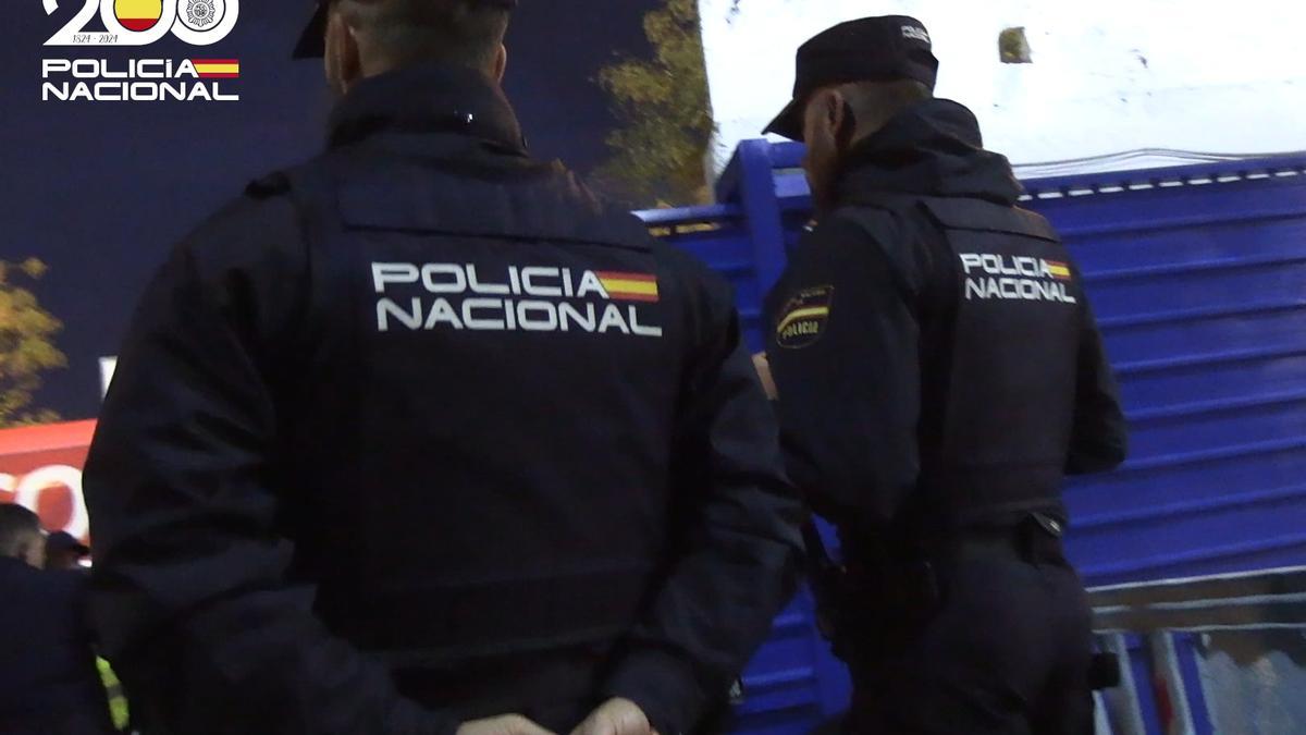 La Policía Nacional detuvo a los dos acusados.