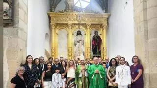 La parroquia de San Francisco de Trujillo estrena un nuevo retablo para el Cristo Cautivo