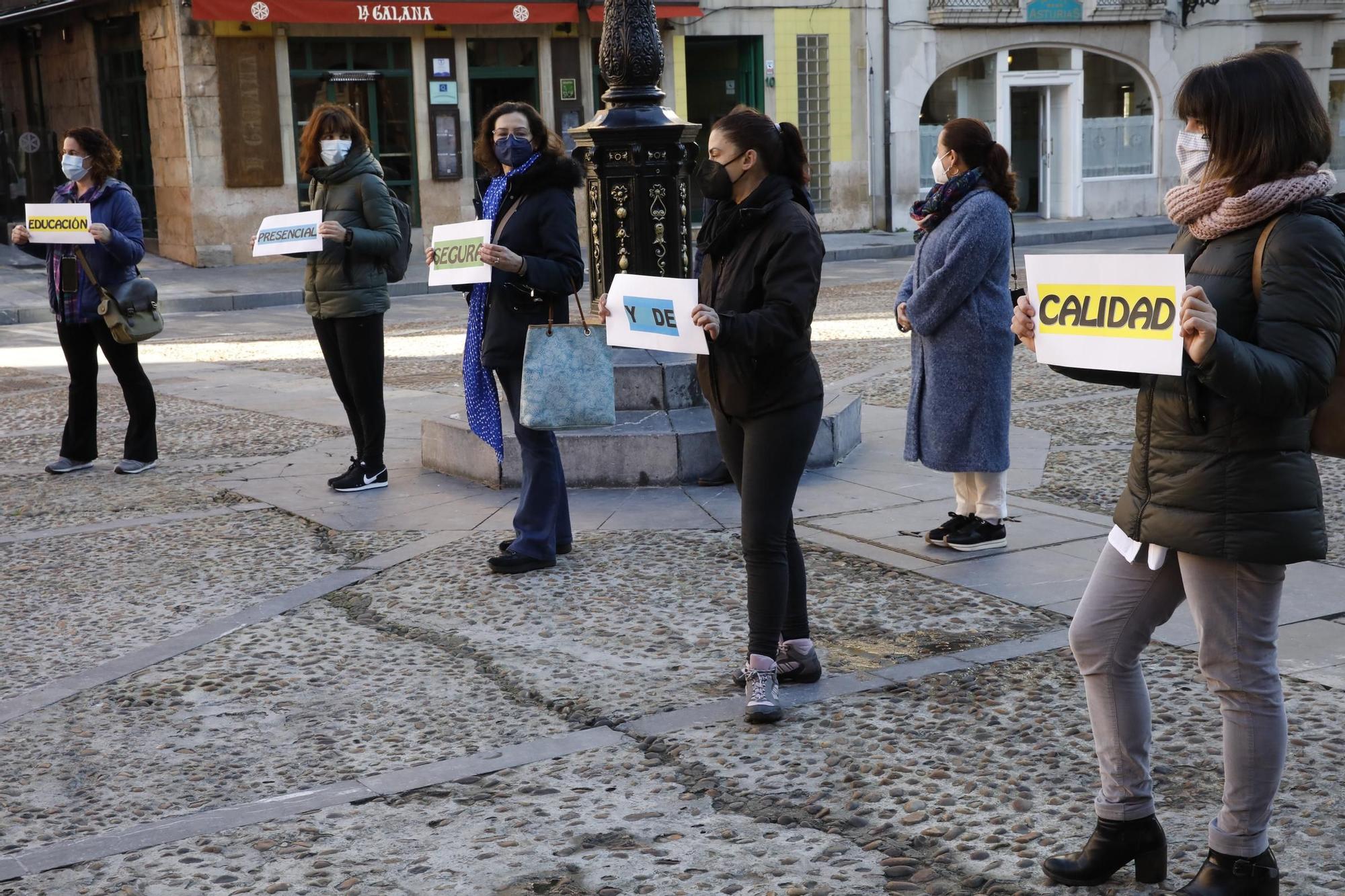 Concentraciones contra la semipresencialidad en la Educación