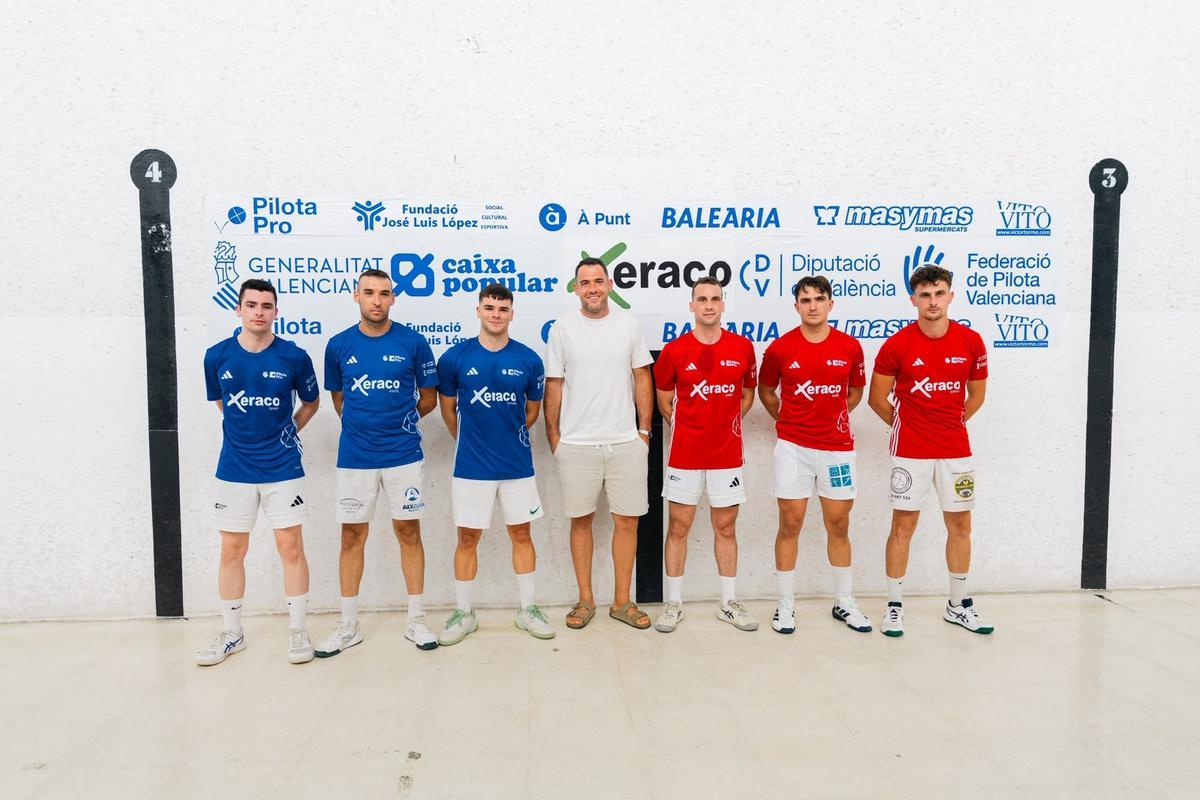 Els dos trios finalistes amb Erik Jaka, pilotari basc, que va fer la reballada.