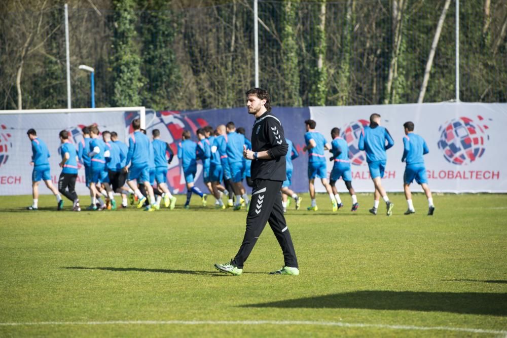 Generelo dirige su primer entrenamiento del Real Oviedo