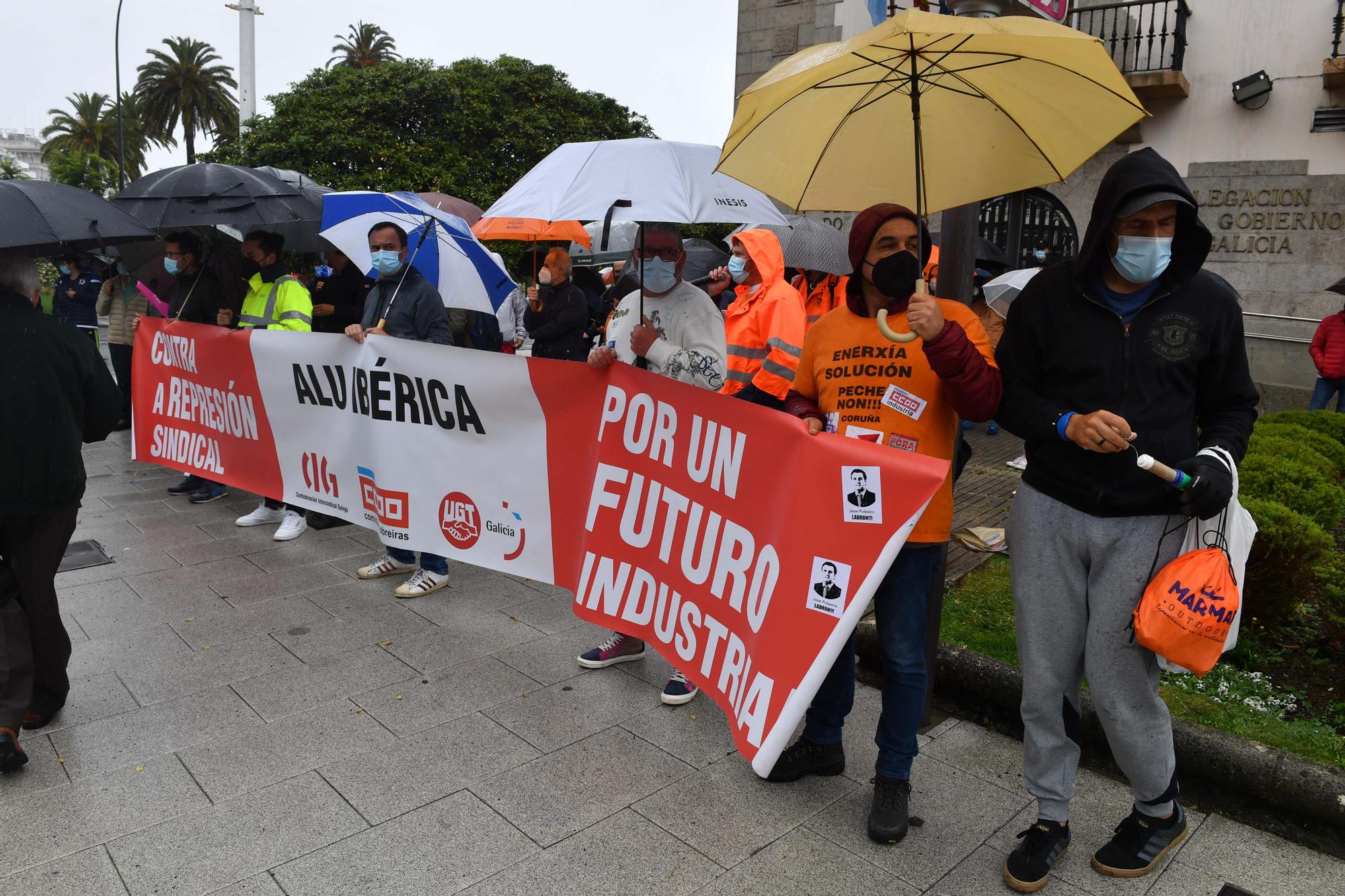 Trabajadores de Alu Ibérica exigen al Gobierno una solución industrial