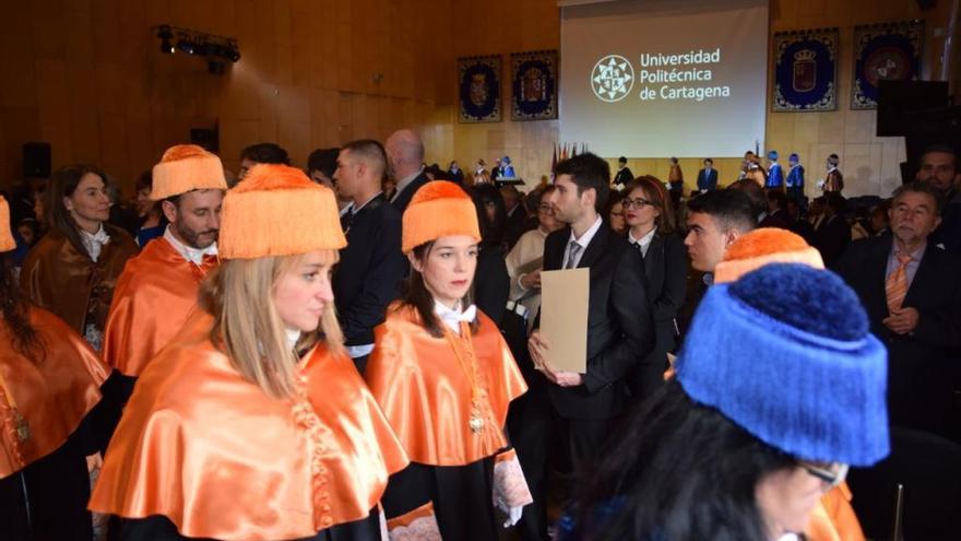 El Paraninfo acogió el acto académico de la festividad de Santo Tomás de Aquino.