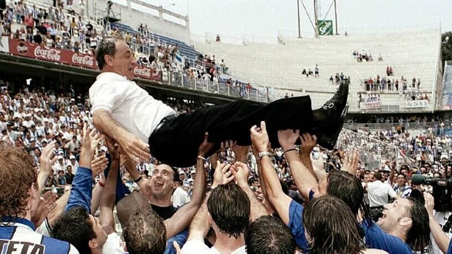 Peiró, durant la celebració de l&#039;ascens del Màlaga a Primera el 1999