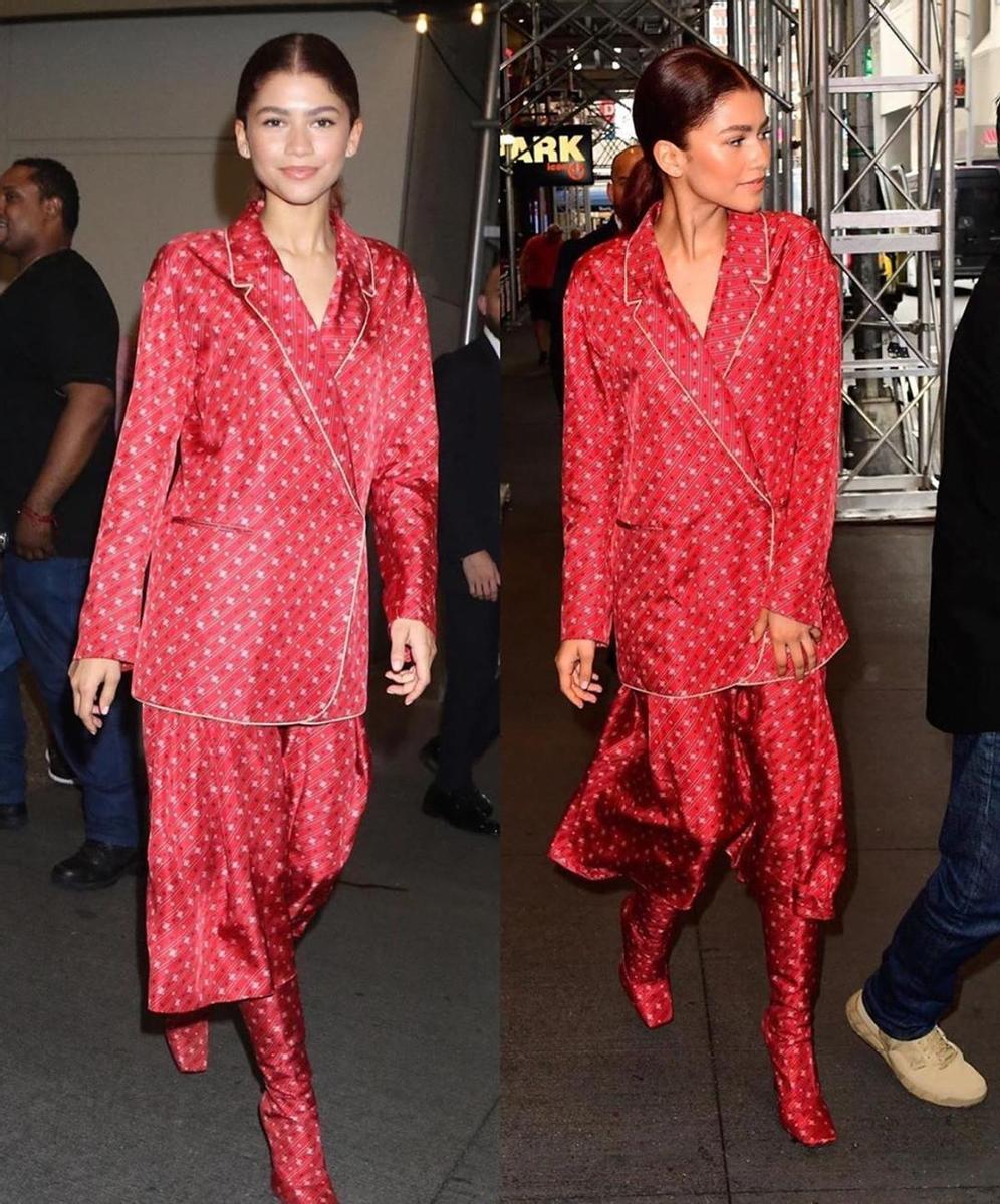 Zendaya con set pijama rojo de Fendi