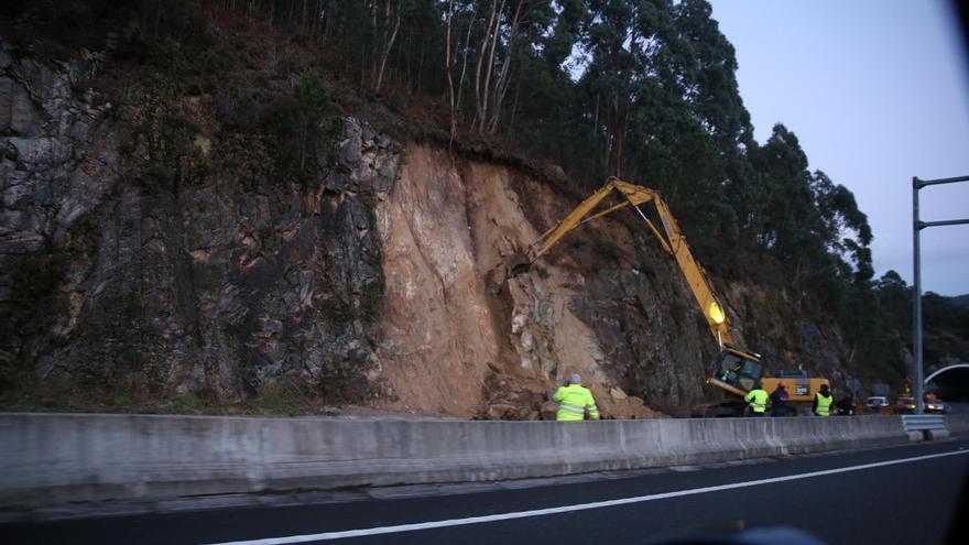 La Xunta apura la reapertura de la Autovía do Morrazo, que generó atascos en Rande y de nuevo en Domaio