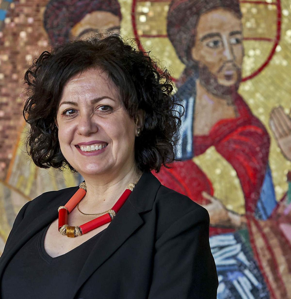 Beatriz Gandulla, primera mujer que preside la Junta Diocesana de Hermandades, ayer. | HÉCTOR FUENTES