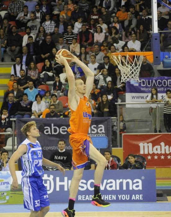 El Básquet Coruña se impone al Marín Peixegalego