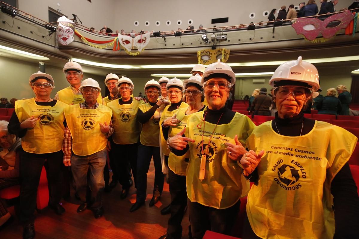 El Teatro Góngora acoge el carnaval para mayores