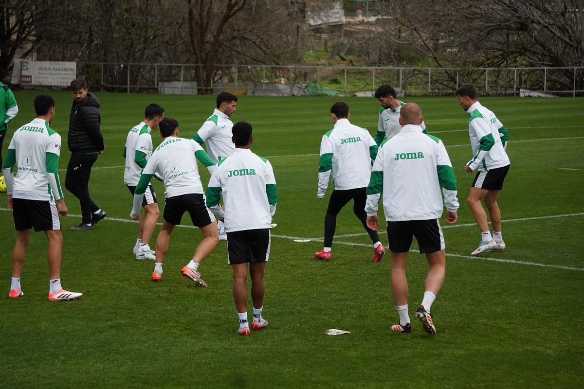 Lance de un entrenamiento del Córdoba CF de esta semana en la Ciudad Deportiva.