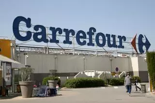 Carrefour gana 1.348 millones de euros en 2022, un 25,7% más