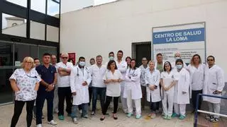 El personal laboral del departamento de Torrevieja reclama que Sanidad cuente con ellos para reducir las demoras