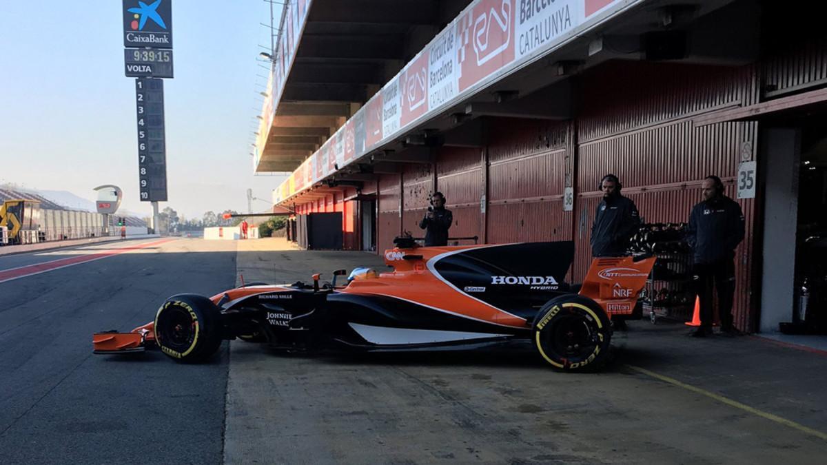 Alonso y McLaren, parados en el Circuit