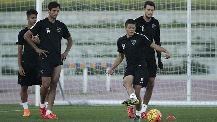 Roque, junto a sus compañeros.