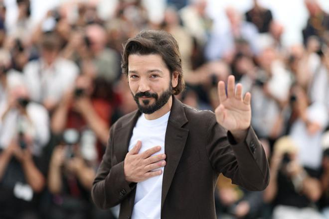 Diego Luna estrena 'Ceniza en la boca' en Cannes: "El odio en EEUU hace que América Latina mire a España y a Europa"