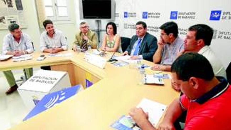 La Diputación de Badajoz prepara actividades acuáticas en el Alqueva español