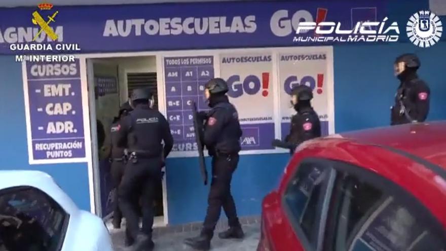 Detenidas 18 personas por pertenecer a una banda que se presentaba a exámenes teóricos de conducir a cambio de 2.000 euros