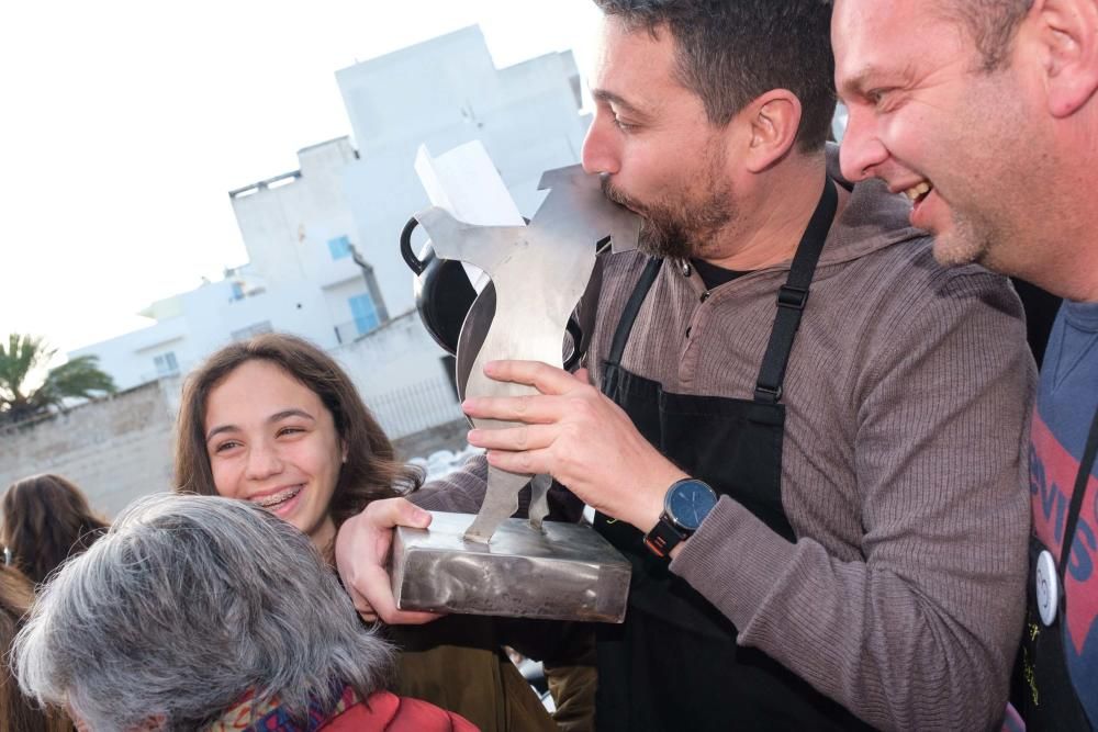 Los vecinos pudieron disfrutar de una tradicional y divertida jornada gastronómica