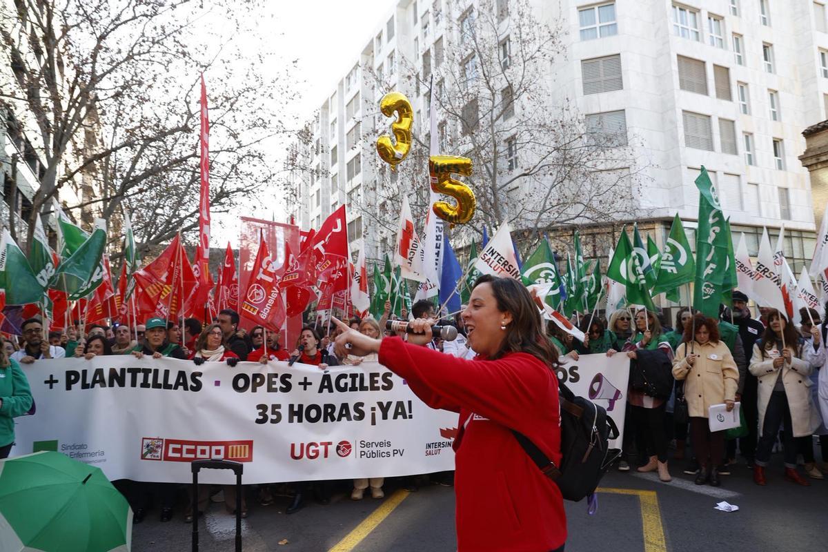 Los sindicatos sanitarios reclaman ante la Conselleria que se cumplan las 35 horas semanales y ampliar plantillas