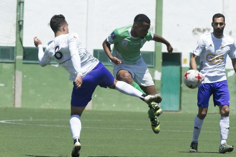 13.05.18. Sardina del Sur, Santa Lucía, Gran Canaria. Fútbol tercera división temporada 2017-18. Estrella - Ibarra. Campo de fútbol de Las Palmitas. Foto Quique Curbelo  | 13/05/2018 | Fotógrafo: Quique Curbelo