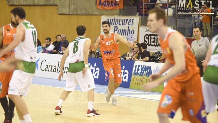 El mejor equipo, la peor cancha