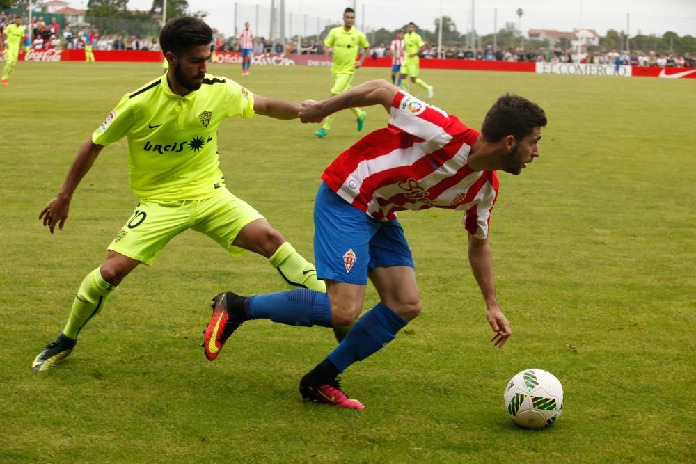 El Sporting B entra en la pelea por el ascenso a Segunda B