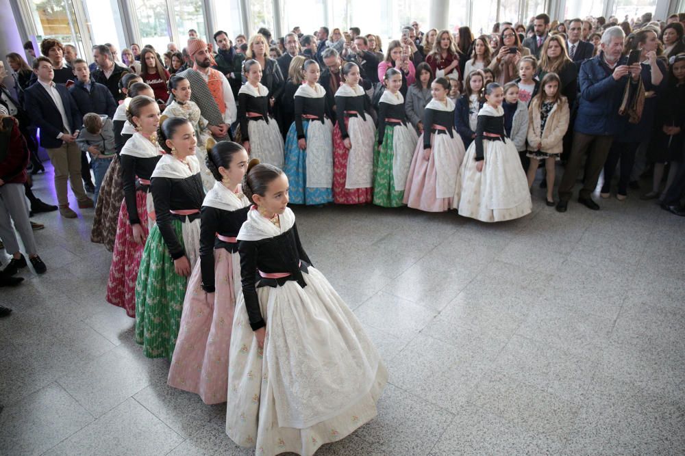 Estreno del jubón negro de la corte de la fallera mayor infantil 2019